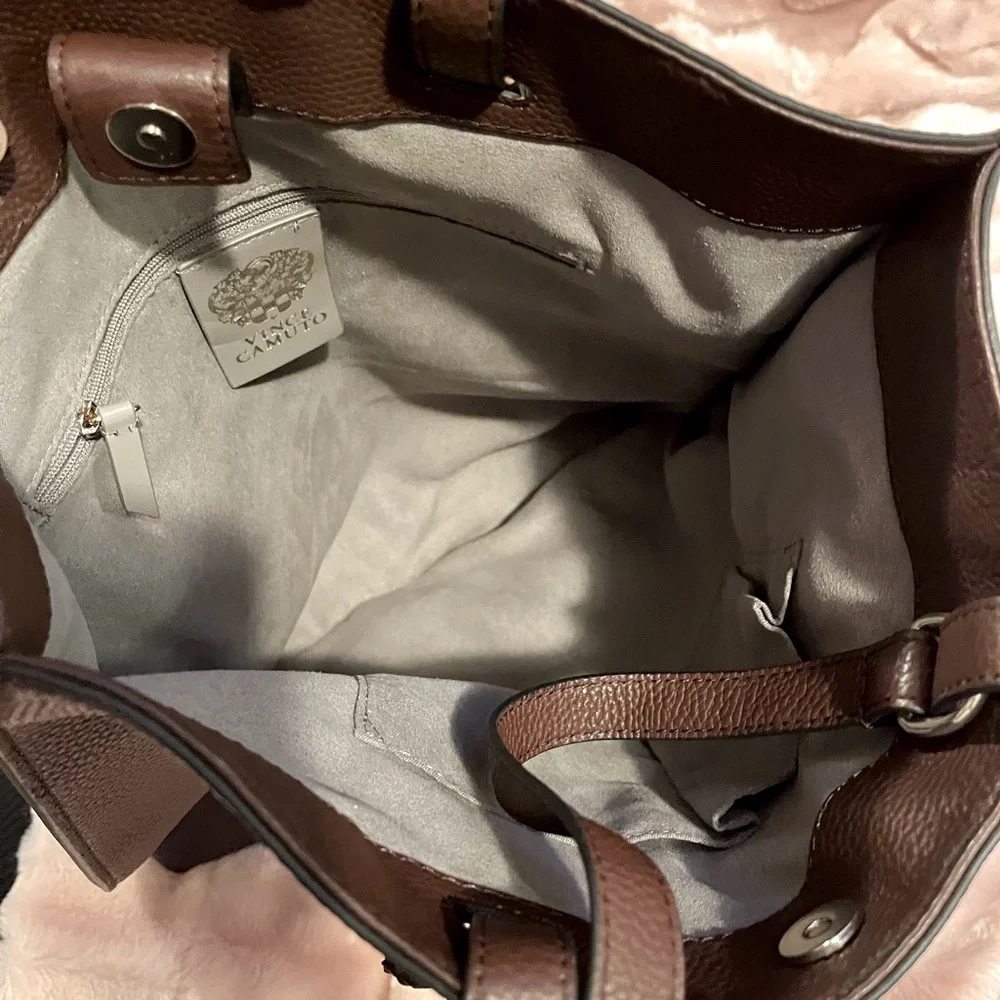 NWT large w/dust bag. NEVER WORN RETAIL $198….temp.price cut for auction - Picture 7 of 16
